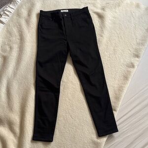 Madewell Women's Classic Long Black Skinny Jeans